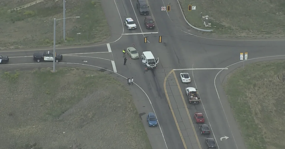 Jewell Avenue onto E-470 closed after crash; 9 injured