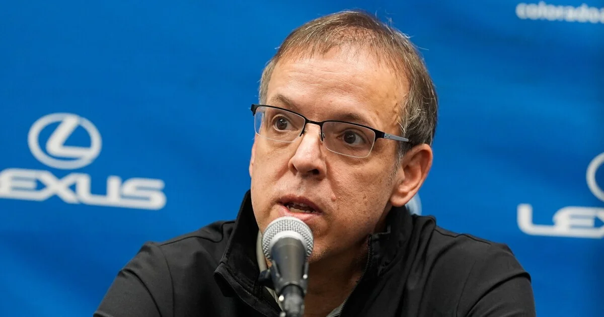 Predators hire Chris MacFarland from Avalanche to become...