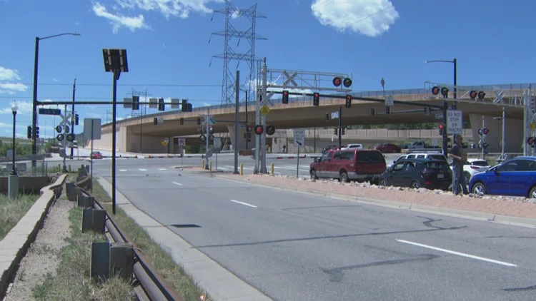 Safety advocate questions roadside installation of Flock...