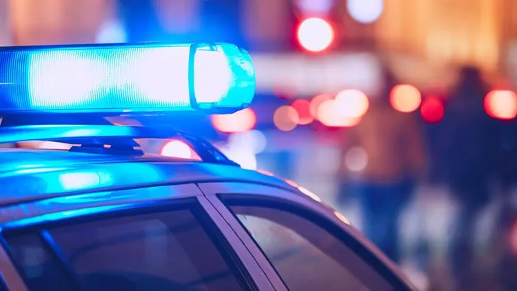 Woman hurt after dog triggers shotgun outside Nebraska store