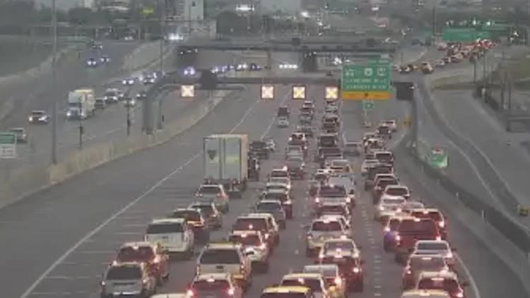 E-bike rider died after riding onto highway in attempt...