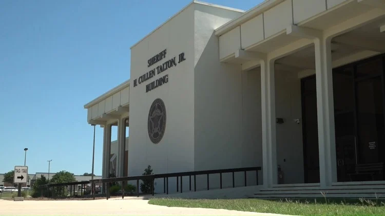 Sheriff's deputy working at school in Georgia accused of...